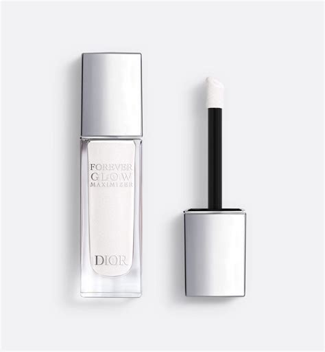 Highlighter liquide éclat du teint Dior Forever Glow Maximizer.